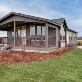 Beautiful Tetonia Escape w/ Porch & Teton Views, hotel i Tetonia