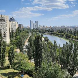 Квартири біля метро Лівобережна та Дарниця