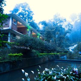Falling Waters Munnar, hotel di Munnar