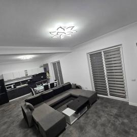 Comfy & Cozy Apartament 2, hotel en Rădăuţi