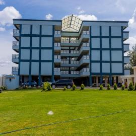 The pine 2 bedroom house California plaza