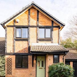 Ratby House - Spacious 3 Bed with Garden & Parking, hotel a Earley