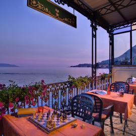 Hotel Garnì Riviera, hotel a Gargnano