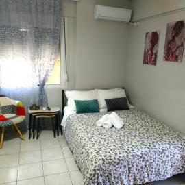 Μοντέρνο Studio στο Κέντρο της Λάρισας, hotel u gradu Larisa