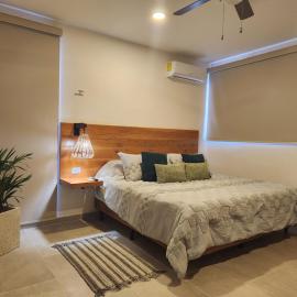 Comfortable private apartment AC near Montejo - Las Huayitas, hotel di Mérida