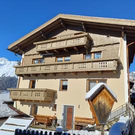 Haus Dilitz-Theiner- Brunnenperle