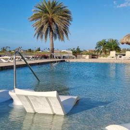 3 minutes from best beaches in Aruba! Luxury Tropical Townhouse at Gold Coast Aruba