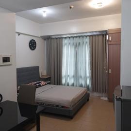 Alps at 150 Newport Blvd Condominum near T3, hotel in Manila