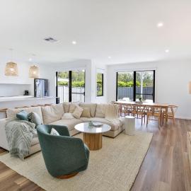 Kirkland - Pet Friendly - 5 Mins Walk to Beach, hotel in Culburra Beach
