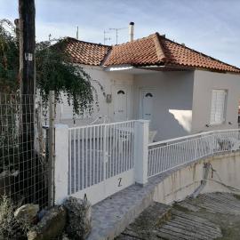 House in Amfilochia- Μονοκατοικία, hotell sihtkohas Amfilochía