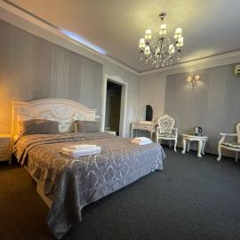 Київські Ночі, hotel Kijevben