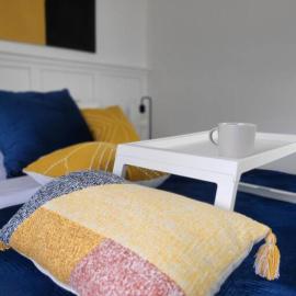 Spot Caché - Private Waterfront Cottage, hotel em Papineauville