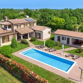 Villa Stancija Martina, hotel a Kringa