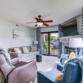 Tranquil 2-Bedroom Pointe Royale Condo, hotel v destinaci Branson