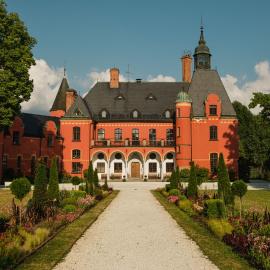 Lejondals Slott, khách sạn ở Bro