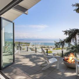 Beachfront Luxury Suite #21 at THE BEACH HOUSE، فندق في كامبل ريفر