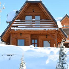 Koliba Vuk, hotel Sekulićban