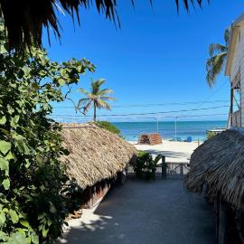 The Bounty Hotel, hotel em Caye Caulker