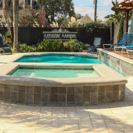 Rathbone Mansions New Orleans، فندق في نيو أورلينز
