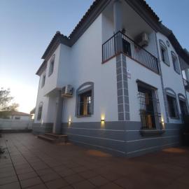La Jara , Chalet Pareado, hotel em El Real de la Jara