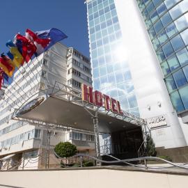 Jumbo Hotel โรงแรมในคีชีเนา