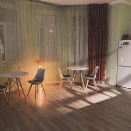 Friends Hostel, hotel in Astana