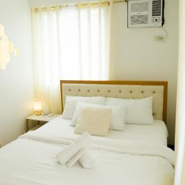 AR01 Peaceful quiet 1BR condo Arezzo Place Davao