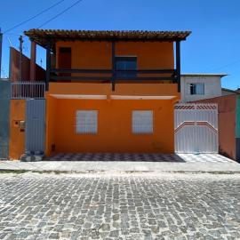 Casa Grande é Tranquila no Centro de Porto