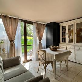 Villa Caffetto Dépendance nei pressi del Lago di Garda โรงแรมในCalcinato