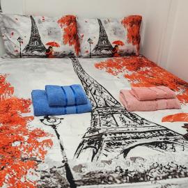 à 30 minutes de tour Eiffel, hotel in Montreuil