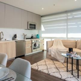 Stylish Condo By The Beach, hotel in Los Angeles