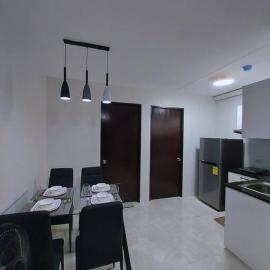2BR Condo near Oakridge&IT Park w/WI-FI&Netflix, hotel a Ciutat de Mandaue