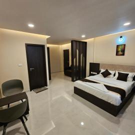 THAAL RESIDENCY Cheruvathur-HALA GROUPS โรงแรมในNīleshwar