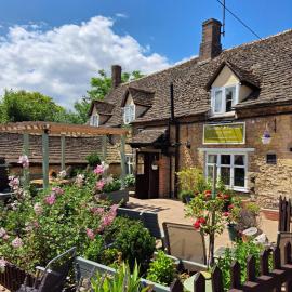 The horse and panniers guest house., hotel in North Luffenham