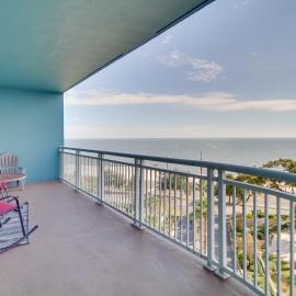 Gulfport Condo with Views: Walk to Beach