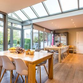 ZussEnzo - STOER FAMILIEHUIS - 18P - 5SLPK - GROTE TUIN - SAUNA - OFYR BBQ - HOMECINEMA - 15MIN MAASTRICHT