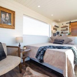 New The Cowboy Boots-Shipping Container Home, hotel en Alpine