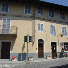 4 TEA 4 HOUSE, hotel in Romano Canavese