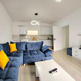 Super Apartment, hotel in Tirana