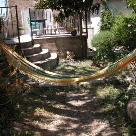 studio au pied des troglodytes, près de la plage、Saint-Chamasのホテル