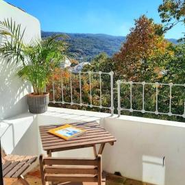 Casa Malva - Traditional townhouse apartment, hotel Monchiquéban