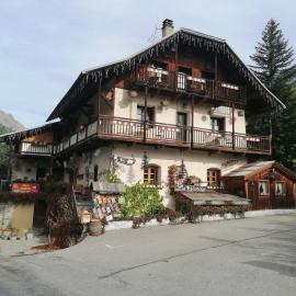 Gîte Auberge La Blanche, hotel in Pelvoux