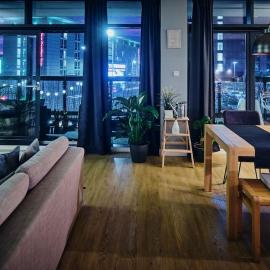 Glasgow, Finnieston Luxury 2 Bed with parking, e-check in, hi-fi, hotel in Glasgow