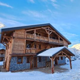 Demi-Chalet Vadel La Panthiaz 15 Pers 5 chambres, hotel in La Chapelle-dʼAbondance