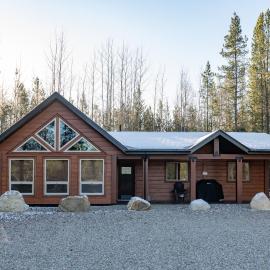 The Evergreen Cabin, hotell i Valemount