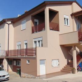 Apartments with parking space Rovinj - 21989