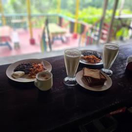 CARIBbEAN Paradise Hotel, hôtel à Lanquín