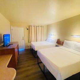 Happy Smart Inn I-10 Eloy and Casa Grande، فندق في Eloy
