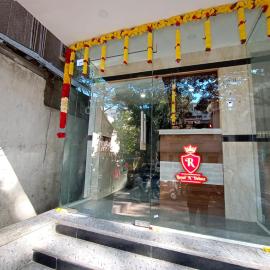 Royal N Deluxe, hotel di Bangalore