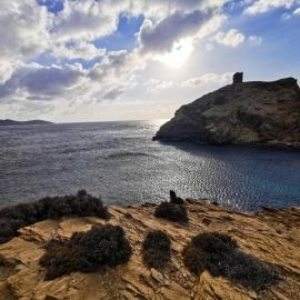 Andros Country Residence, hotel in Makrotándalon